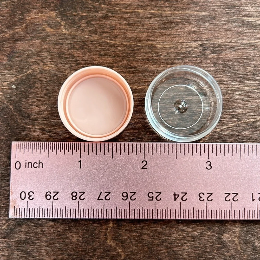 Mini make up items - Picture 3 of 7